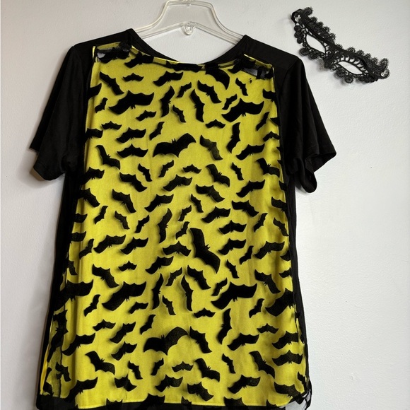 BATMAN T SHIRT WITH TWO CAPES & MASK - Picture 2 of 8